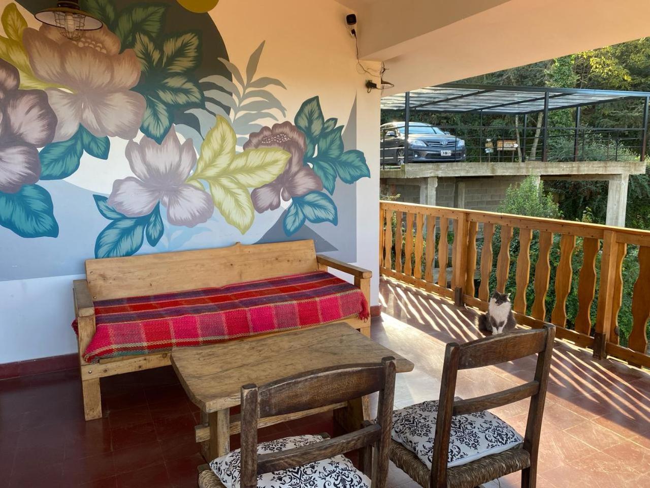Casa Raiz Cumbrecita Bed & Breakfast La Cumbrecita Ngoại thất bức ảnh